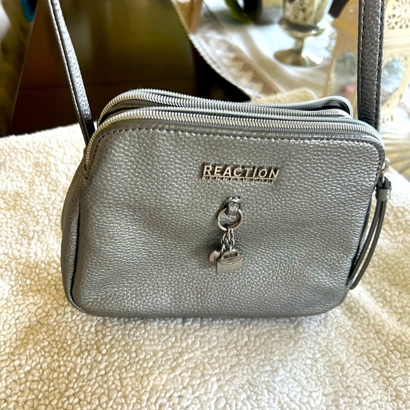 Kenneth Cole bag - Picture 8 of 11